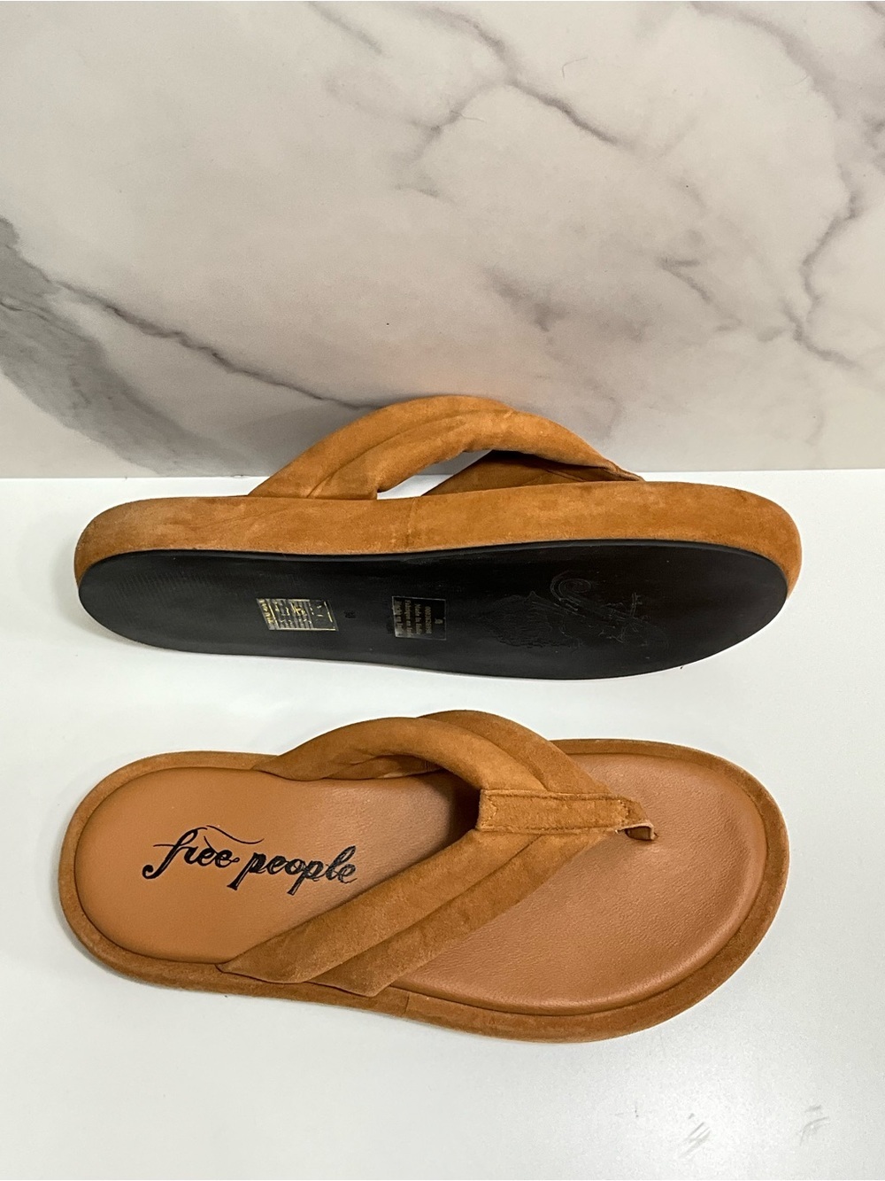FREE PEOPLE Wonderland Suede Platform Thong Sandals Boho Resort Slides Tan 7.5